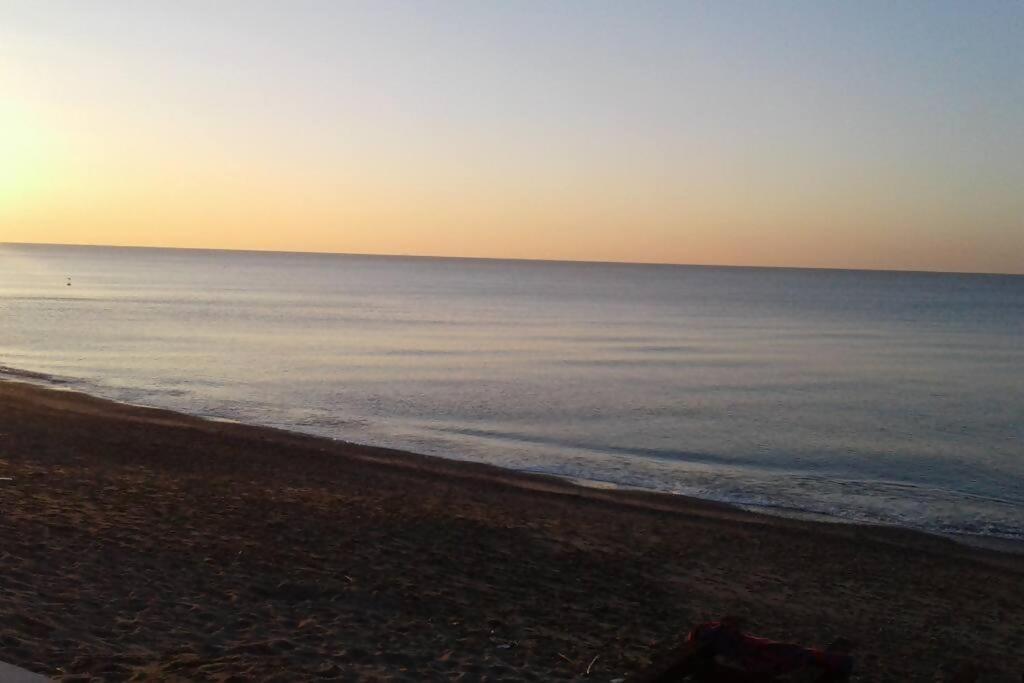 شقة Larte Al Mare Vicino Spiaggia Con Ac E Wifi سافونا المظهر الخارجي الصورة