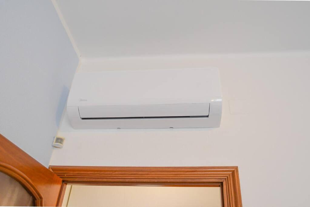 شقة Larte Al Mare Vicino Spiaggia Con Ac E Wifi سافونا المظهر الخارجي الصورة